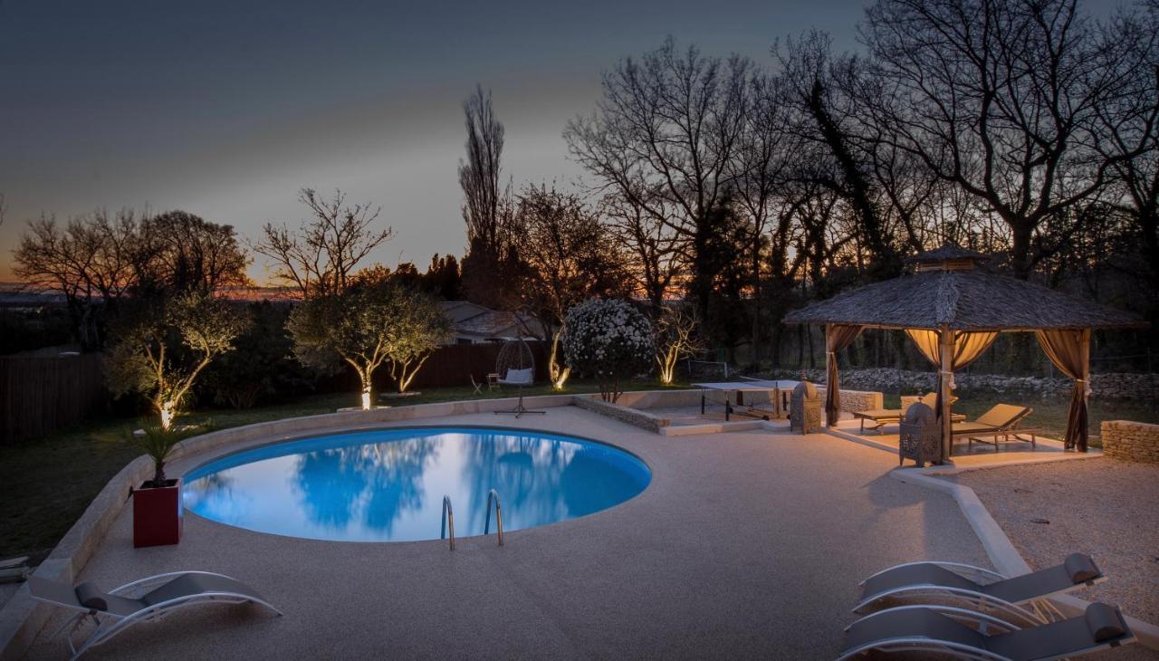 El Sama-In , Piscine Chauffee Villa LʼIsle-sur-la-Sorgue Екстериор снимка